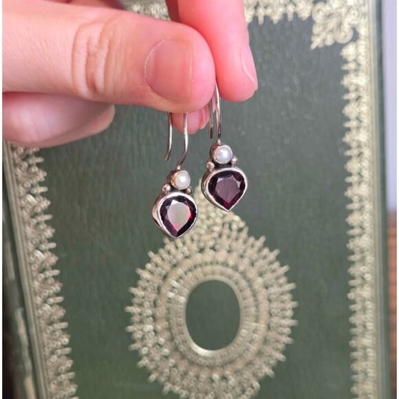 Discontinued Silpada "Get Glowing" Garnet & Pearl Earrings - Picture 2 of 9